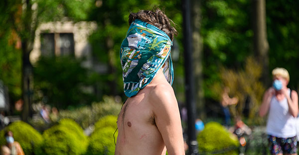 man wearing mask over whole face_CQC man wearing mask over whole face