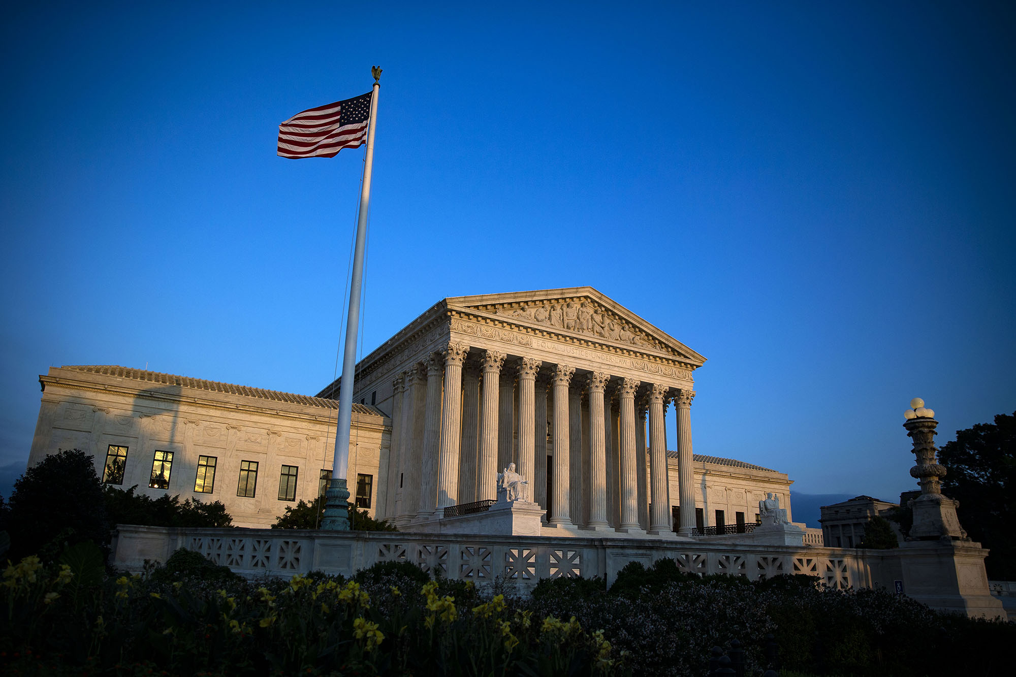 Describe the process that led to the supreme court's ruling on the challenge to the best sale affordable care act