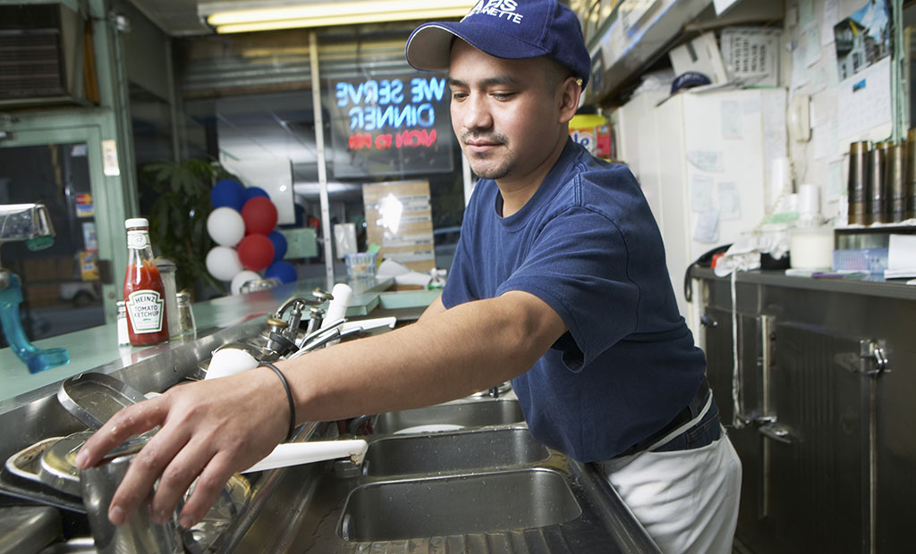 dishwasher 1024x620 IMPORTED: www_commonwealthfund_org____media_upload_workers_dishwasher_1024x620.jpg