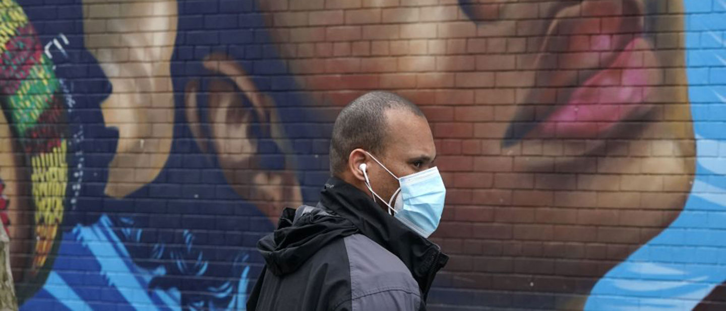 man-wearing-mask-in-the-Bronx-during-COVID-19-outbreak