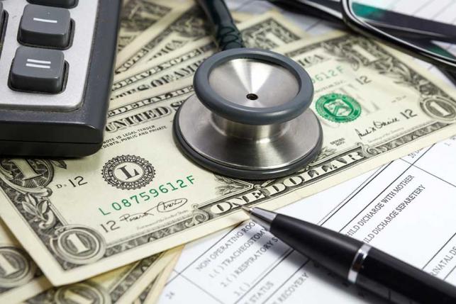 moneyandstethoscope 1024x620 doctor patient