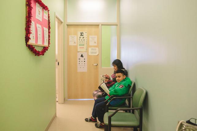 boyandmom 1024x620 boy and mother in waiting room
