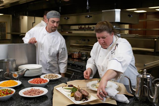 chefcooking sb10060434c001 1024x620 healthcare people