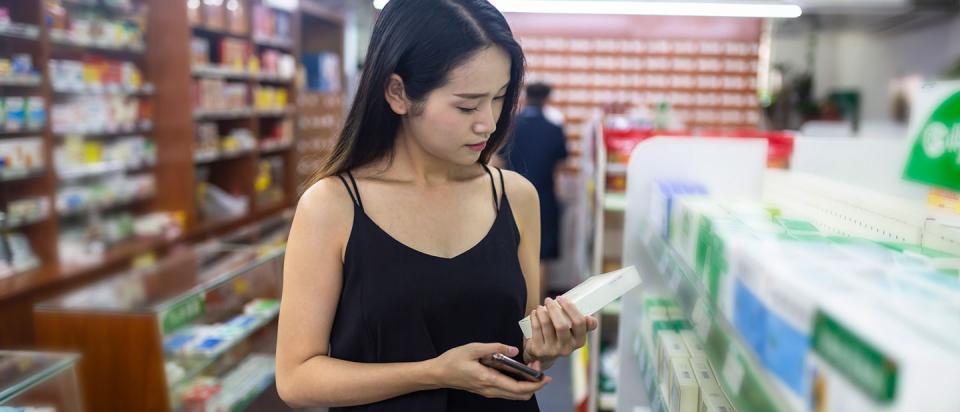checking prices while shopping for prescription drugs