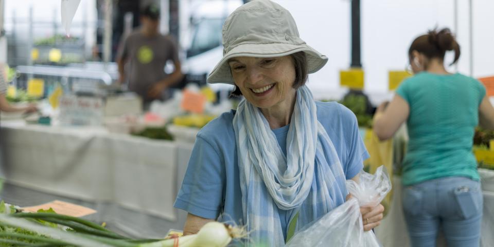 dixonseniorstock314 woman at market