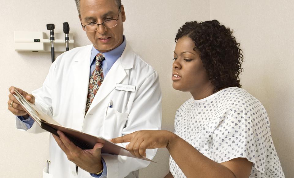 readingchart2 86529218 1024x620 savedforweb doctor patient hospital health care