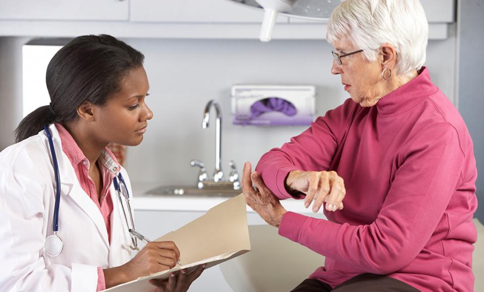 senioranddoctor 1024x620 Doctor patient healthcare