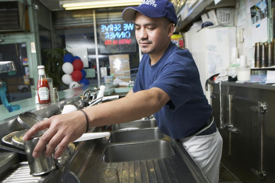 gettyimages 73582305 diswasher, health insurance