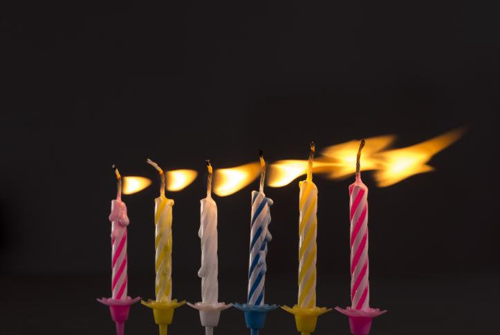 1024x415 candles
