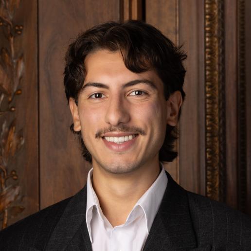 Evan Gumas headshot